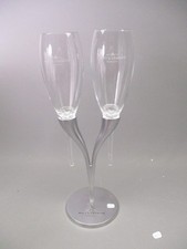 AW049 MOET & CHANDON duo