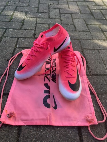 Chaussure foot nike - chaussure,