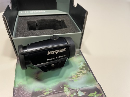 Aimpoint micro red dot - red,