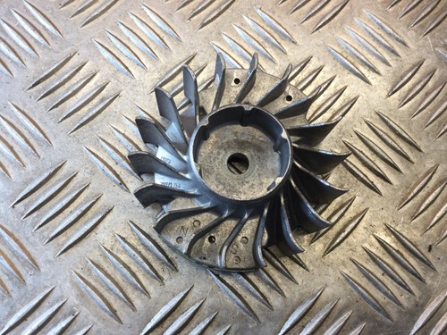 Volant moteur taille haie - volant,