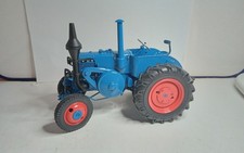 RARE SCHUCO 1/18 TRACTEUR  LANZ BULLDOG BLEU OUVERT BON ETAT SANS BOITE gé