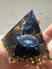 Orgonite Pyramide – Protection • Ancrage • Transmutation