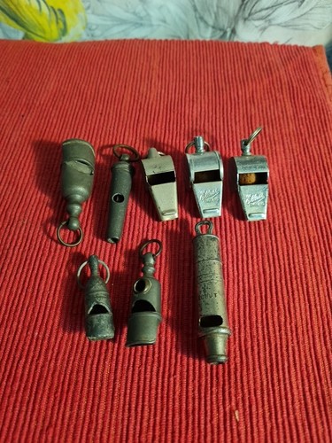 Lot sifflets anciens - lot, 8