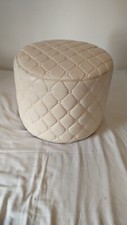 POUF EN SKAÏ COULEUR BLANC CASSE VINTAGE ANNEES 60/70