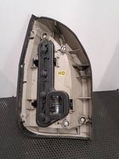 Feu arriere principal droit