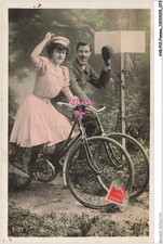 AVGP12-0767-WOMAN - Couple riding bicycles - Flowers - landscape