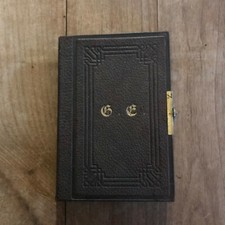 old empty photo album N13