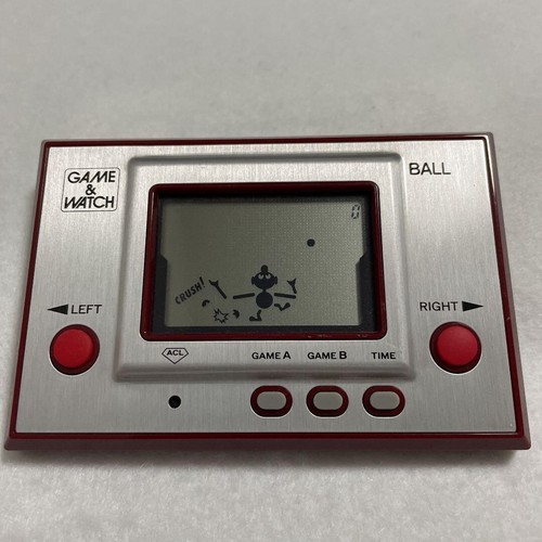 Nintendo game watch - &,