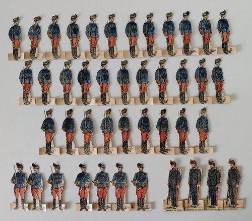 Anciennes figurines - 43,