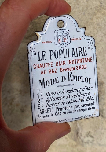 Tiny enamelled cleaning - cleaning, plate