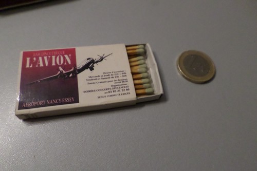 Beautiful old matchbox - beautiful,