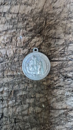 Médaille religieuse ancienne