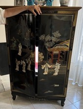 Meuble chinois laqué noir