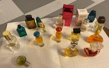 Lot De 16 Miniatures