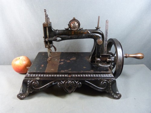 Ancienne machine coudre - ancienne, à