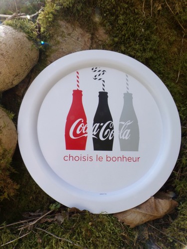 Coca cola plateau servir - cola, a