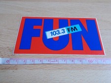 Autocollant Radio FUN 103.3 FM