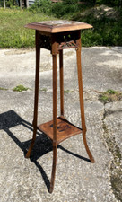 Vieille sellette en bois et