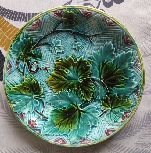 Ancienne assiette barbotine - en,