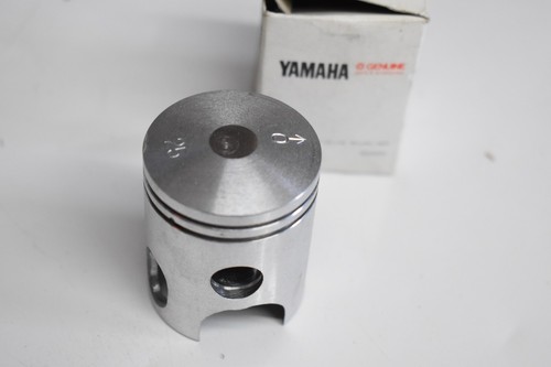 Piston nue origine - nue,