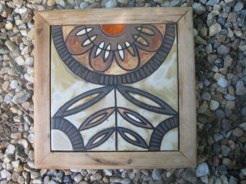 Dessous plat carreau terre - dessous,