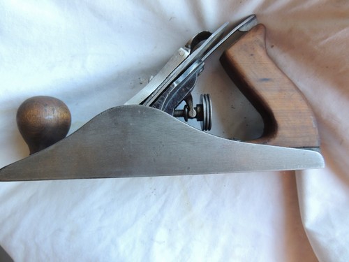 Outil ancien rabot bayley - outil,
