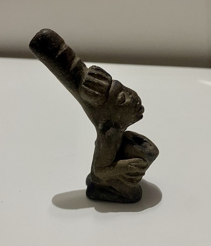 Porte pipe sculpté figurine - porte-pipe,
