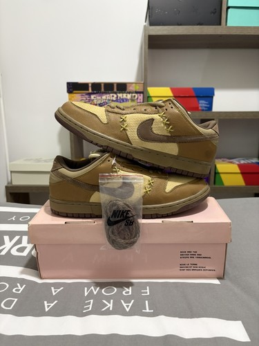 Nike dunk low shanghai ds - nike,