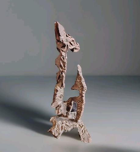 Belle sculpture brutaliste - belle,