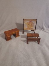 Lot Petits Meubles Poupée En