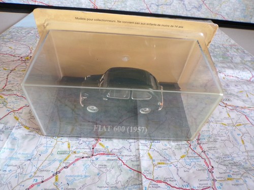 Fiat 600 vert foncé - fiat,