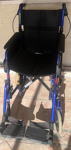 Chaise roulante non electrique - chaise,