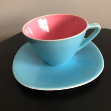 Tasse et sous tasse Expo58 Boch frères La Louvière Rose/bleu pastel vintage