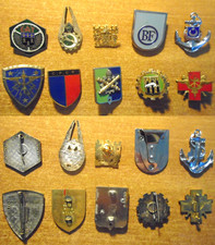 INSIGNES MILITAIRES – LOT DE