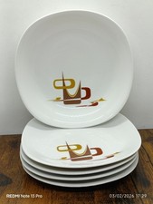 5 Assiettes Porcelaine