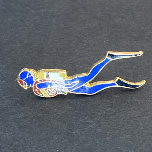 Pin sport plongée - pin’s,