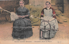 CP BRESSANNES FILANT AU ROUET