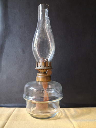 Ancien lampe petrole - s, n