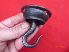 ancien crochet en fer forgé
