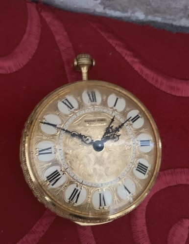 Montre réveille façon