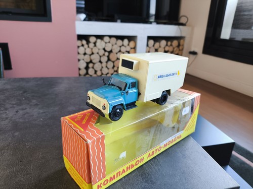 Companion gaz 950 camion - 1/43,