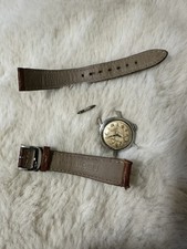 Petite montre vintage hors