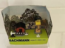 Bachmann Miniature N Gauge. Train Building, Railroad Signal, & Birdhouse 