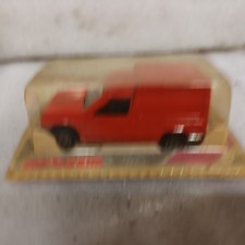 MAJORETTE SERIE 200 RENAULT EXPRESS ROUGE NEUF EN BLISTER D ORIGINE