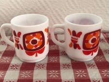 2 petites TASSES MOBIL ROUGE