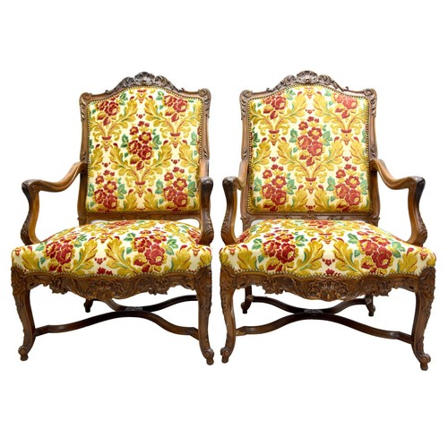 Fauteuils reine de style - fauteuils,
