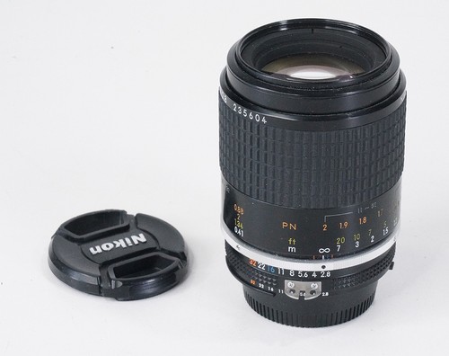 105mm 105 nikon - 105/2.8,