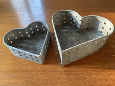 2 ANCIENS MOULES À FAISSELLE