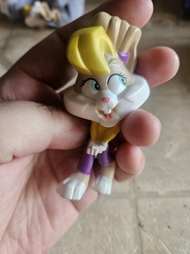 Mcdonald figurine looney - mcdonald's,