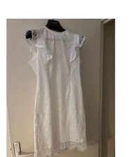 Robe mi-longue dentelle